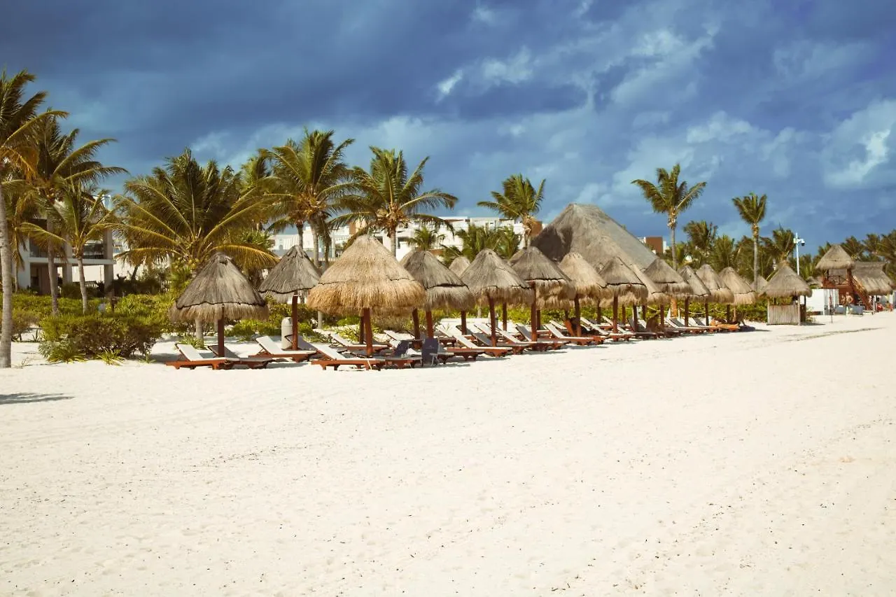 La Amada Cancun Apartment 0*,